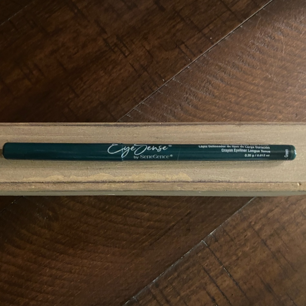 Senegence Eyeliner (sealed)